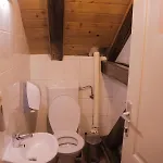 流浪汉宿舍 旅馆 *