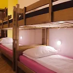 流浪汉宿舍 旅馆