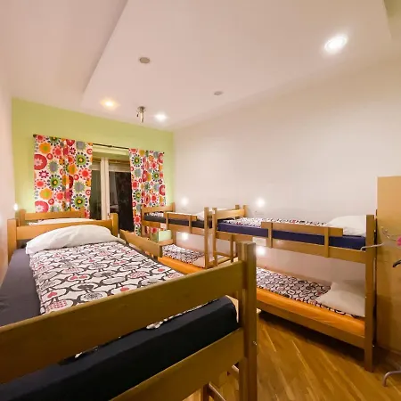 Hostel Vagabond *